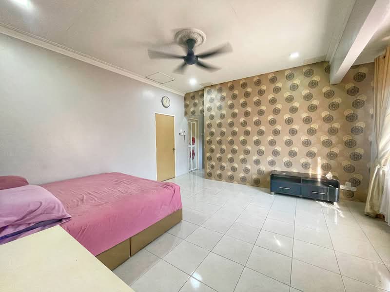 Rumah Teres 2 Tingkat untuk Dijual di Bandar Nusaputra (Puchong) - Azli Ibrahim - Bedroom - PropertyGuru.com.my