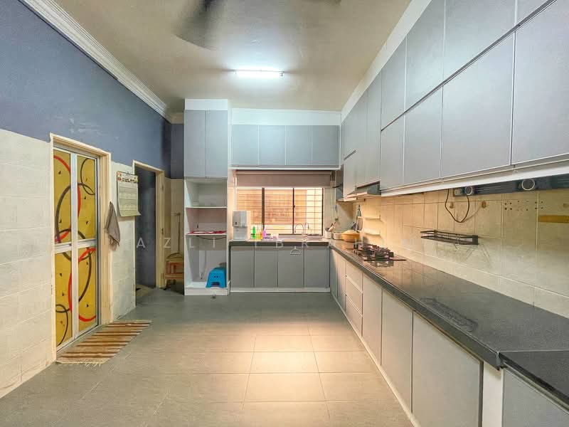 Rumah Teres 2 Tingkat untuk Dijual di Bandar Nusaputra (Puchong) - Azli Ibrahim - Kitchen - PropertyGuru.com.my