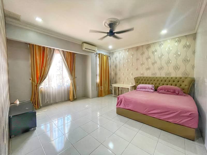 Rumah Teres 2 Tingkat untuk Dijual di Bandar Nusaputra (Puchong) - Azli Ibrahim - Bedroom - PropertyGuru.com.my
