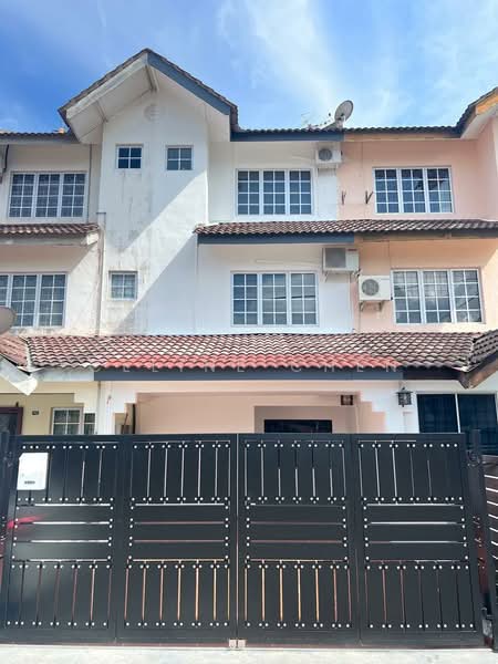 2.5-storey Terraced House for Sale in Kampung Lapan (Melaka City) - Celine Chen - Exterior - PropertyGuru.com.my