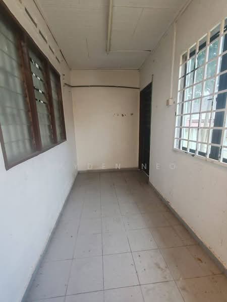 Rumah Teres 1 Tingkat untuk Dijual di Taman Ungku Tun Aminah (Skudai) - Jayden Neo - Corridor - PropertyGuru.com.my