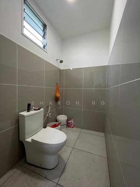 Rumah Teres 1 Tingkat untuk Dijual di Skudai (Johor) - Sharon Ng - Bathroom - PropertyGuru.com.my