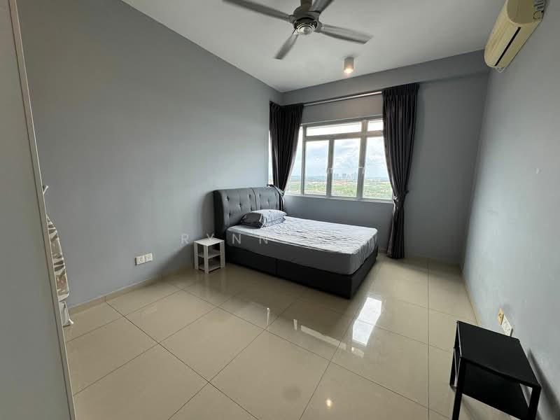 Kondominium untuk Dijual di Fairway Suites - Rynn Lim - Bedroom - PropertyGuru.com.my