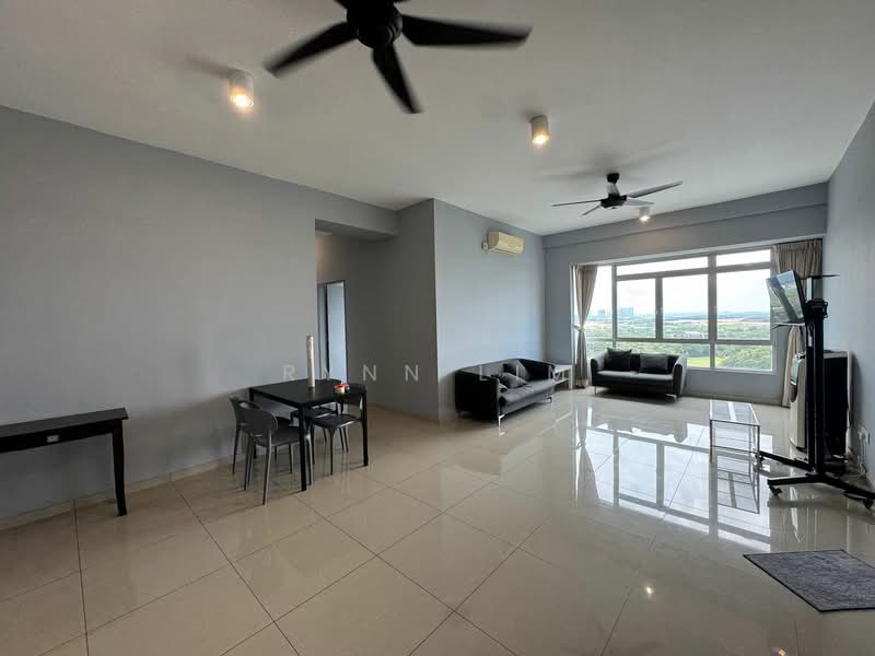 Kondominium untuk Dijual di Fairway Suites - Rynn Lim - Living Room - PropertyGuru.com.my
