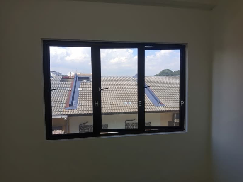 Pejabat untuk Disewa di Taman Bayu Perdana (Klang) - Stephanie Yap - View - PropertyGuru.com.my