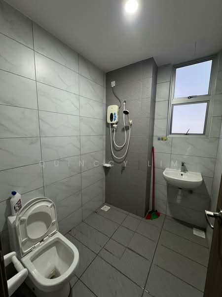 Service Residence for Rent at SKS Habitat - Quinccy Lim - Bathroom - PropertyGuru.com.my