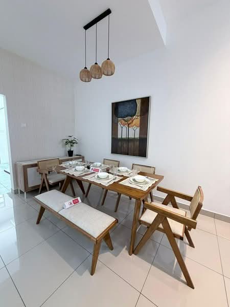1-storey Terraced House for Sale in Bandar Putera 2 (Klang) - Kim Chong - Dining Room - PropertyGuru.com.my