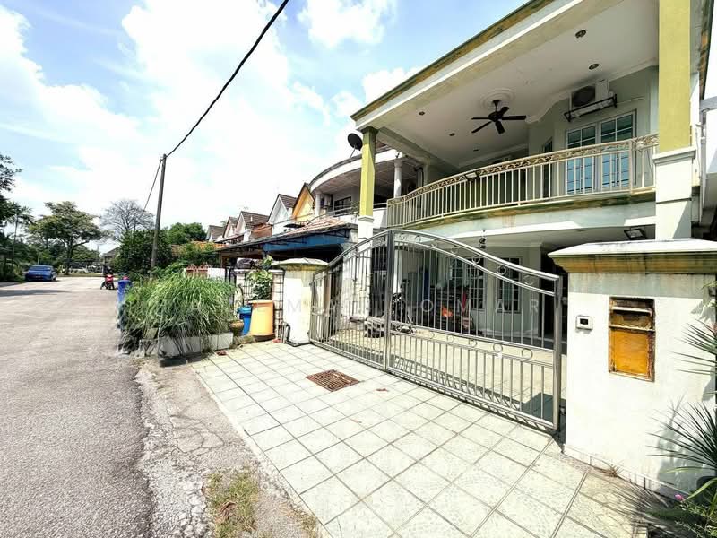 Rumah Teres 2 Tingkat untuk Dijual di Seksyen 19 (Shah Alam) - Hazeman Omar - Exterior - PropertyGuru.com.my