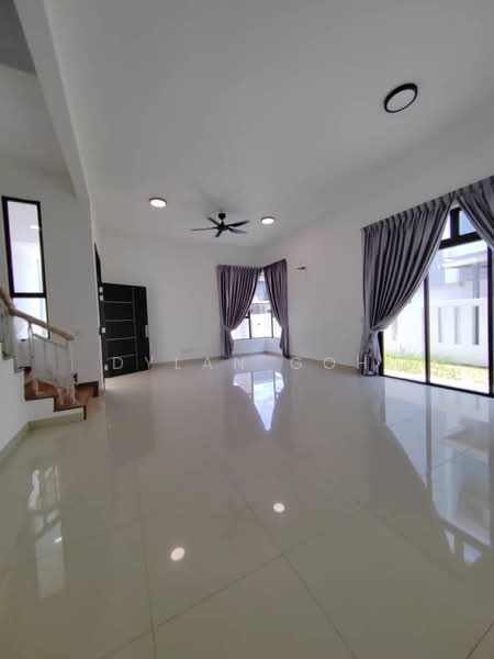 Cluster House for Sale in Bukit Indah (Iskandar Puteri (Nusajaya)) - Dylan Goh - Living Room - PropertyGuru.com.my