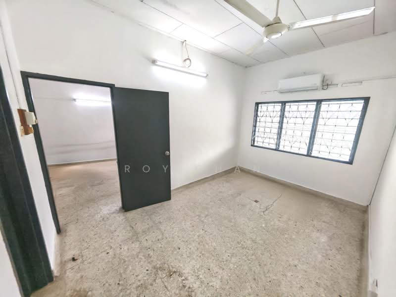 Rumah Teres 1 Tingkat untuk Disewa di Taman Pelangi (Johor Bahru) - Roy Chan - PropertyGuru.com.my