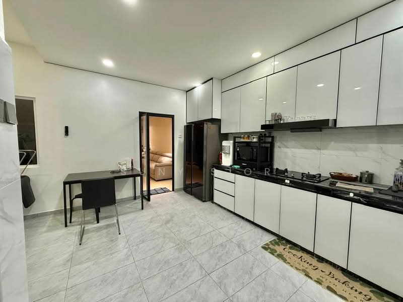 Rumah Teres 2 Tingkat untuk Dijual di Taman Scientex Senai (Senai) - Suny Sior - Kitchen - PropertyGuru.com.my