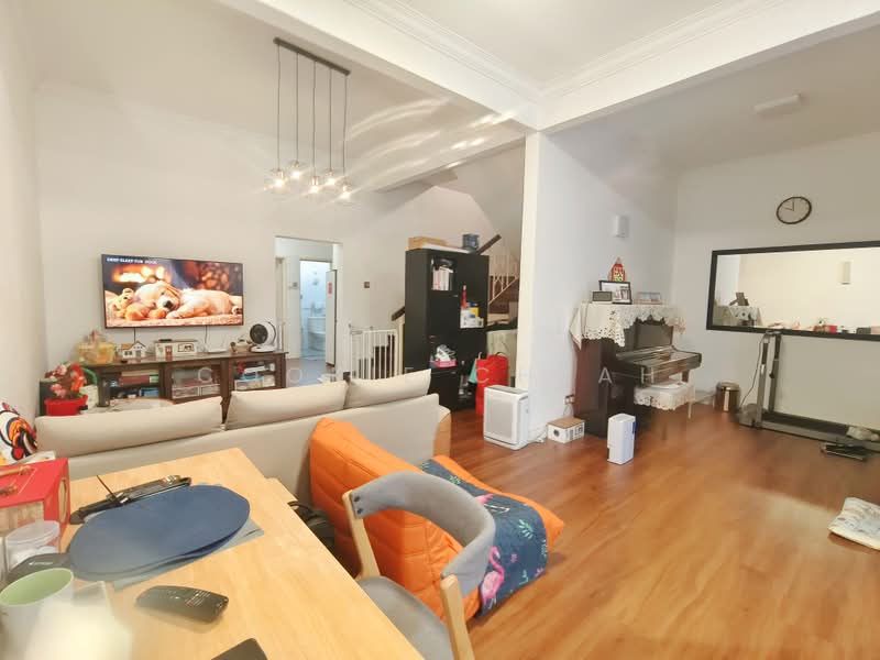 2-storey Terraced House for Sale in Kota Kemuning (Shah Alam) - Cookie Cheah - Living Room - PropertyGuru.com.my