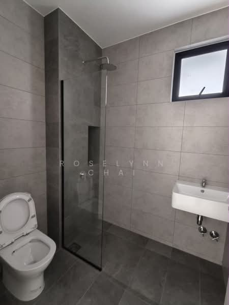 Semi-Detached House for Rent in Setia Tropika (Johor Bahru) - Roselynn Chai - Bathroom - PropertyGuru.com.my