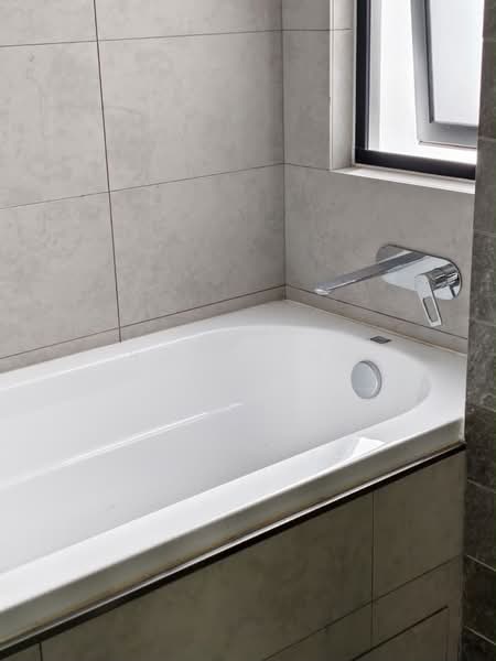 Semi-Detached House for Rent in Setia Tropika (Johor Bahru) - Roselynn Chai - Bathroom - PropertyGuru.com.my