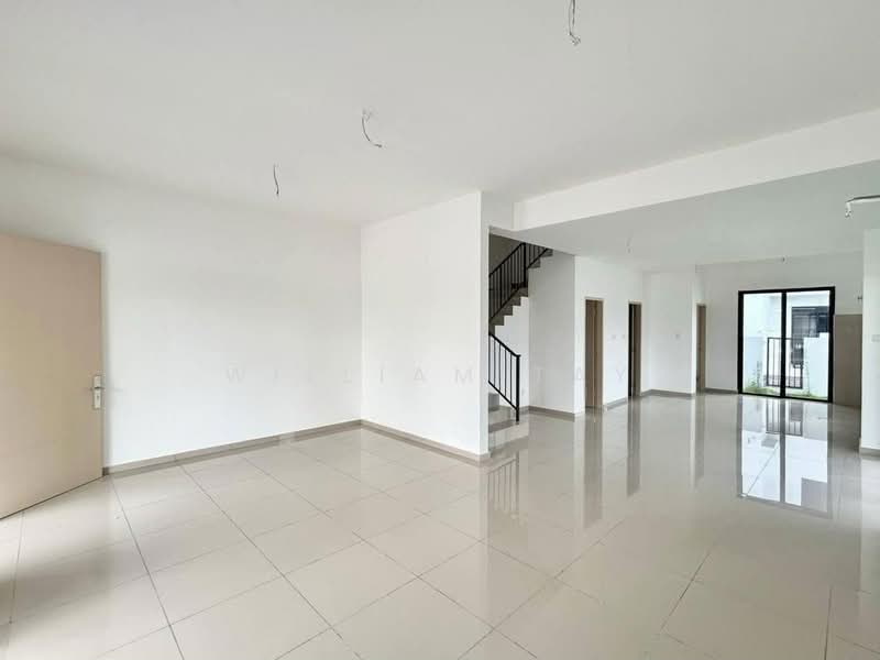 2-storey Terraced House for Sale in Bandar Dato Onn (Tebrau) - William Tay - Living Room - PropertyGuru.com.my