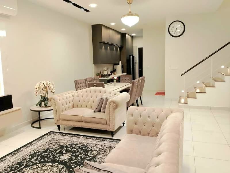 3-storey Terraced House for Sale in Tiara South (Semenyih) - Maznee Realtor - PropertyGuru.com.my