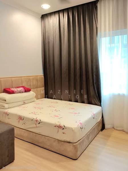 3-storey Terraced House for Sale in Tiara South (Semenyih) - Maznee Realtor - PropertyGuru.com.my
