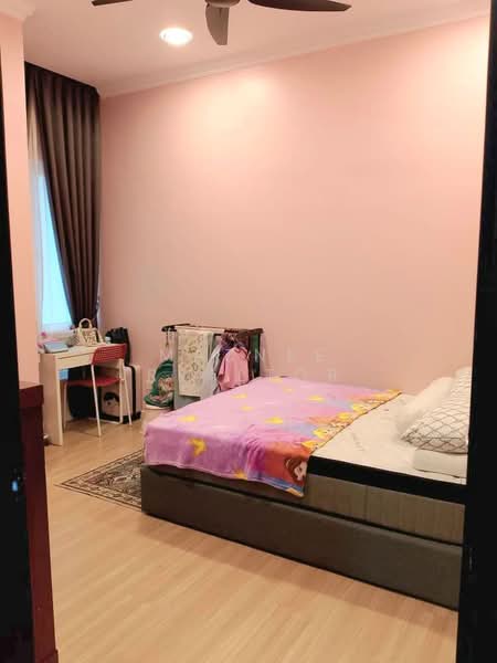 3-storey Terraced House for Sale in Tiara South (Semenyih) - Maznee Realtor - PropertyGuru.com.my
