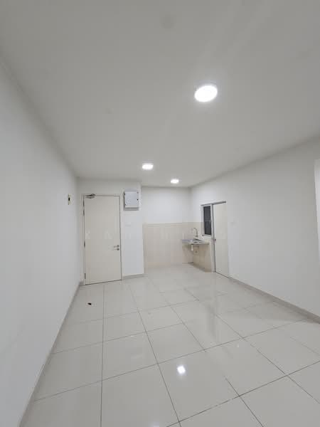 Service Residence for Rent at Maxim Residences - Kah Hing - Kitchen - PropertyGuru.com.my