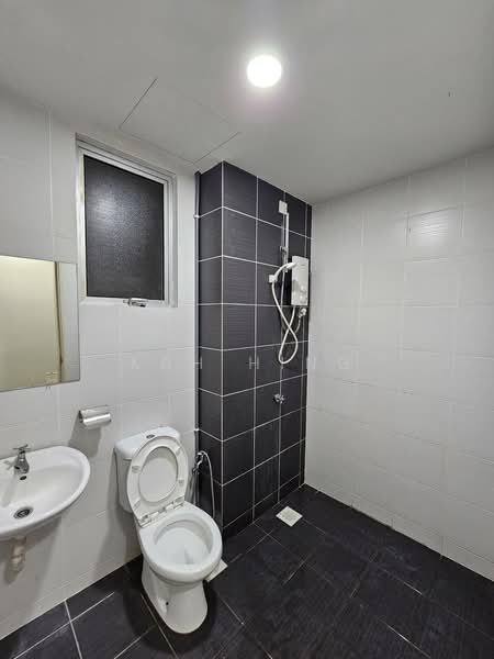 Service Residence for Rent at Maxim Residences - Kah Hing - Bathroom - PropertyGuru.com.my