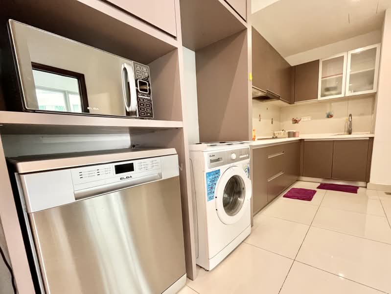 Servis Apartment untuk Disewa di Regalia Residence - Kin CK - Kitchen - PropertyGuru.com.my