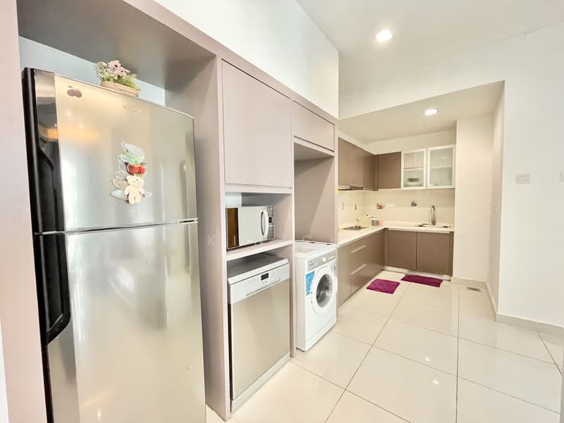 Servis Apartment untuk Disewa di Regalia Residence - Kin CK - Kitchen - PropertyGuru.com.my