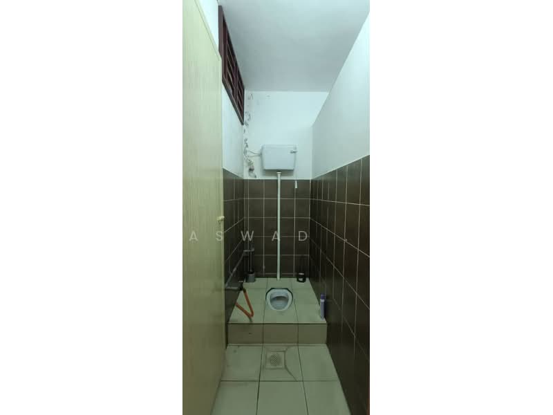 Rumah Teres 1 Tingkat untuk Dijual di Bandar Seri Astana (Sungai Petani) - Aswad . - Bathroom - PropertyGuru.com.my