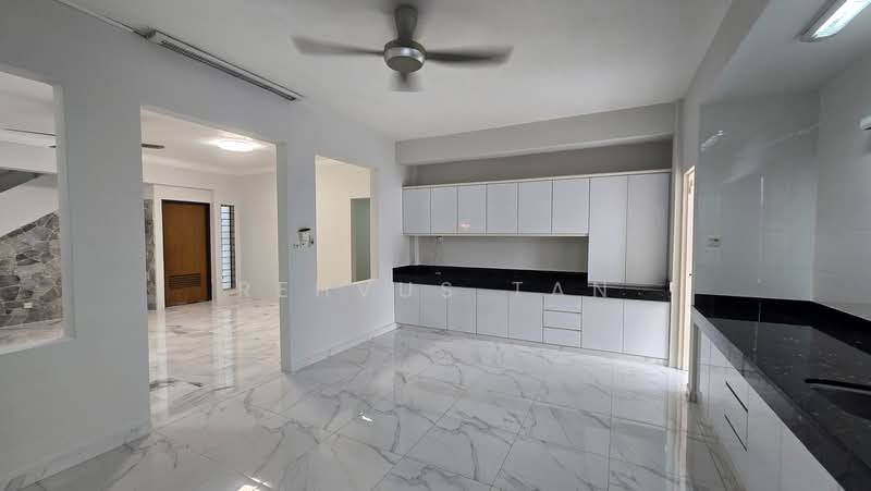Rumah Banglo untuk Dijual di Taman Taynton View (Cheras) - Rehvus Tan - Kitchen - PropertyGuru.com.my