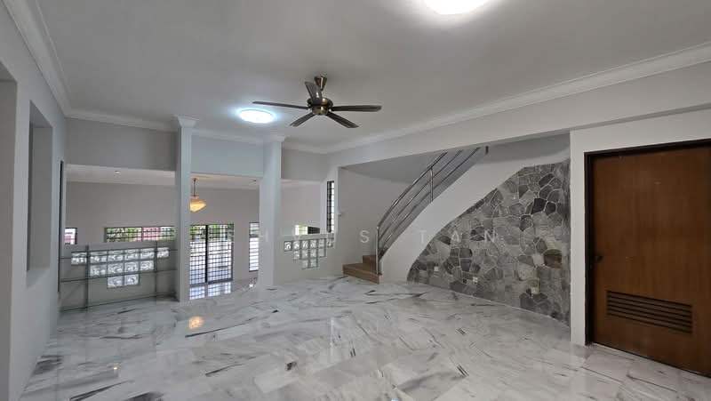 Rumah Banglo untuk Dijual di Taman Taynton View (Cheras) - Rehvus Tan - Living Room - PropertyGuru.com.my