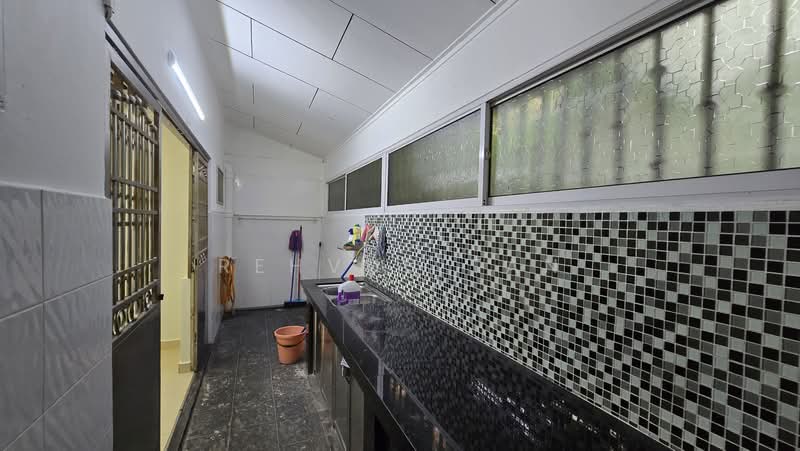 Rumah Banglo untuk Dijual di Taman Taynton View (Cheras) - Rehvus Tan - Kitchen - PropertyGuru.com.my