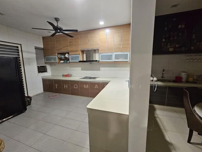 Semi-Detached House for Sale in Bandar Bestari (Klang) - Thomas Thi - Kitchen - PropertyGuru.com.my