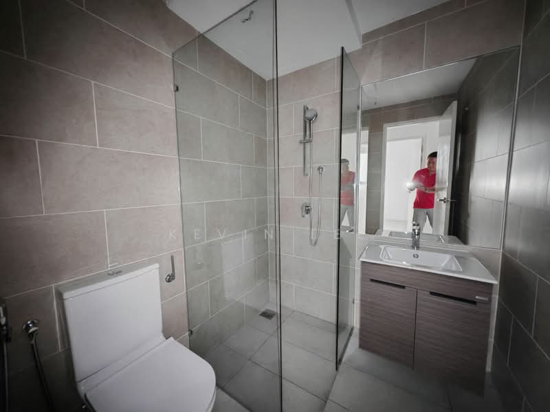 Kediaman Servis untuk Dijual di Residensi Estetik 8 (Est8) - KEVIN LEE - Bathroom - PropertyGuru.com.my