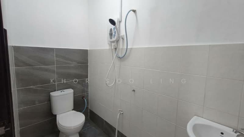 3-storey Terraced House for Sale in Taman Megah Ria (Masai) - Khor Soo Ling - Bathroom - PropertyGuru.com.my