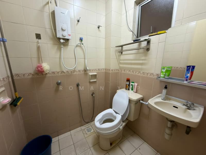2-storey Terraced House for Sale in Bukit Rahman Putra (Sungai Buloh) - Roman Yap - Bathroom - PropertyGuru.com.my