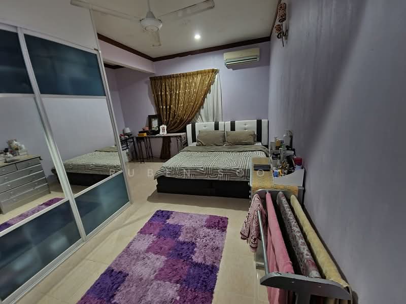 Rumah Teres 2 Tingkat untuk Dijual di Seksyen 4 (Kota Damansara) - RUBEN SOON - Bedroom - PropertyGuru.com.my