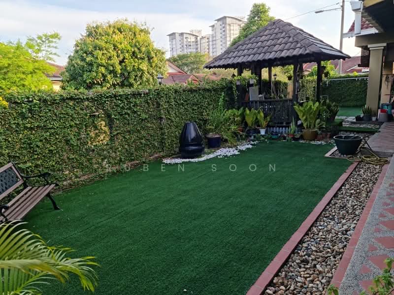 Rumah Teres 2 Tingkat untuk Dijual di Seksyen 4 (Kota Damansara) - RUBEN SOON - Garden - PropertyGuru.com.my