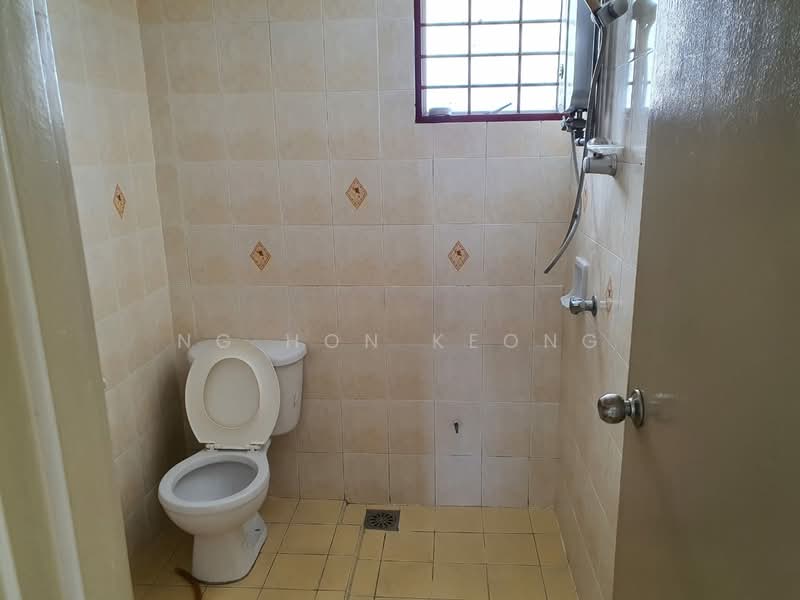 Condominium for Sale at Casa Puteri Condominium - Ng Hon Keong - Bathroom - PropertyGuru.com.my