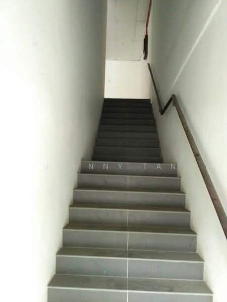 Shop / Office for Rent in Kota Damansara (Selangor) - Johnny Tan - Corridor - PropertyGuru.com.my