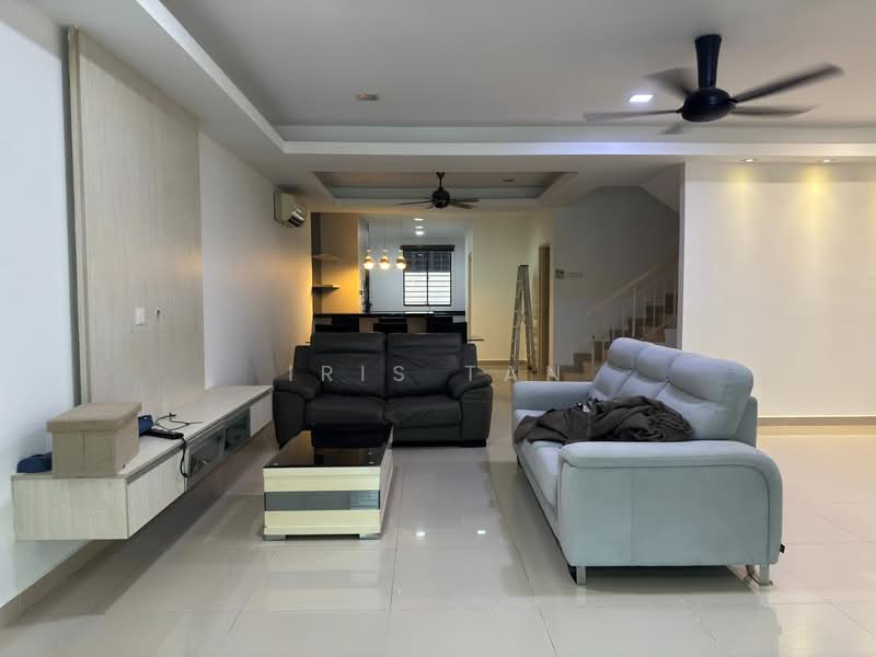 2-storey Terraced House for Rent in Bandar Puteri Puchong (Puchong) - Iris Tan - Living Room - PropertyGuru.com.my