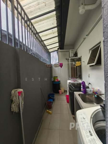 Rumah Teres 2 Tingkat untuk Dijual di Bandar Parklands (Klang) - Esther Ng - Balcony - PropertyGuru.com.my