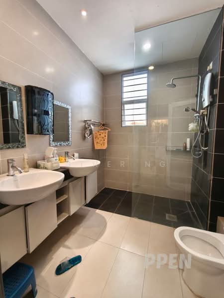 Rumah Teres 2 Tingkat untuk Dijual di Bandar Parklands (Klang) - Esther Ng - Bathroom - PropertyGuru.com.my