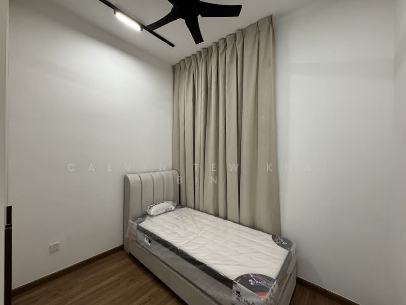 Service Residence for Rent at Residensi Ava @ Kiara Bay - Calvin Tew Khai Bin - Bedroom 3 - PropertyGuru.com.my