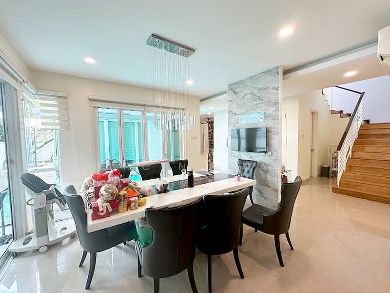 Semi-Detached House for Sale in Damansara Idaman (Ara Damansara) - Vincent Liaw - Dining Room - PropertyGuru.com.my