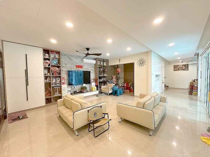 Semi-Detached House for Sale in Damansara Idaman (Ara Damansara) - Vincent Liaw - Living Room - PropertyGuru.com.my