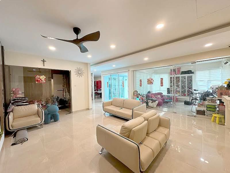 Semi-Detached House for Sale in Damansara Idaman (Ara Damansara) - Vincent Liaw - Living Room - PropertyGuru.com.my