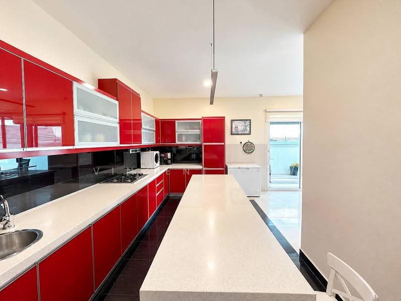 Rumah Berkembar untuk Dijual di Damansara Idaman (Ara Damansara) - Vincent Liaw - Kitchen - PropertyGuru.com.my