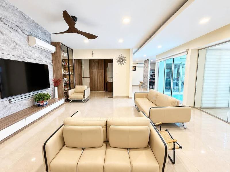 Rumah Berkembar untuk Dijual di Damansara Idaman (Ara Damansara) - Vincent Liaw - Living Room - PropertyGuru.com.my