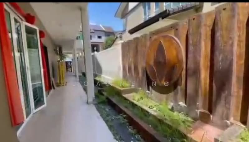 Rumah Banglo untuk Dijual di Batu 9 (Cheras) - Joanne Ng - PropertyGuru.com.my