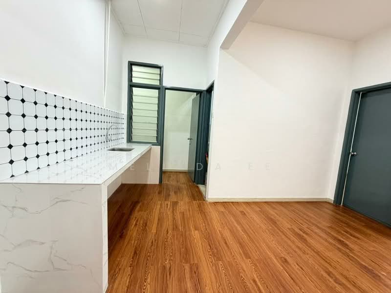 Rumah Flat untuk Dijual di Taman Ehsan Jaya - Melinda Ee - Kitchen - PropertyGuru.com.my