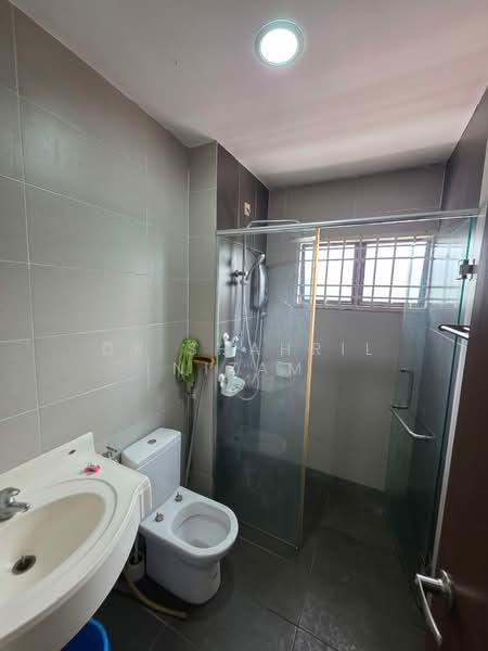 Terraced House for Sale in Bandar Puteri Klang (Klang) - Dr Shahril Nizam - Bathroom - PropertyGuru.com.my